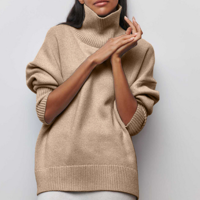 Damski sweter oversize z golfem – jesień/zima – błękitny
