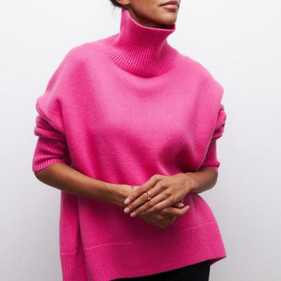 Damski sweter oversize z golfem – jesień/zima – błękitny