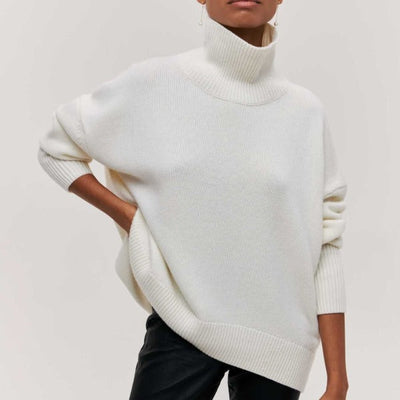Damski sweter oversize z golfem – jesień/zima – błękitny