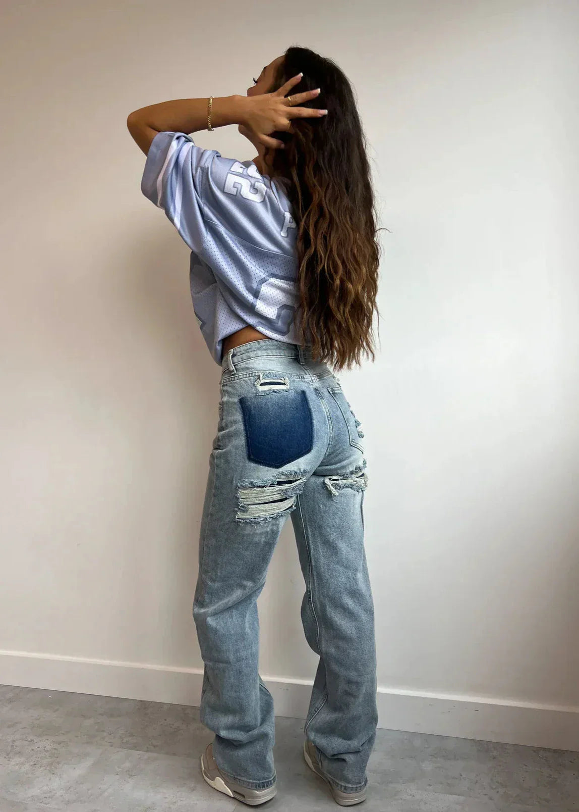 Jeansy Damskie w Stylu Retro | Prosty Krój z Przetarciami